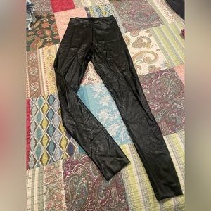 EUC Commando Leggings